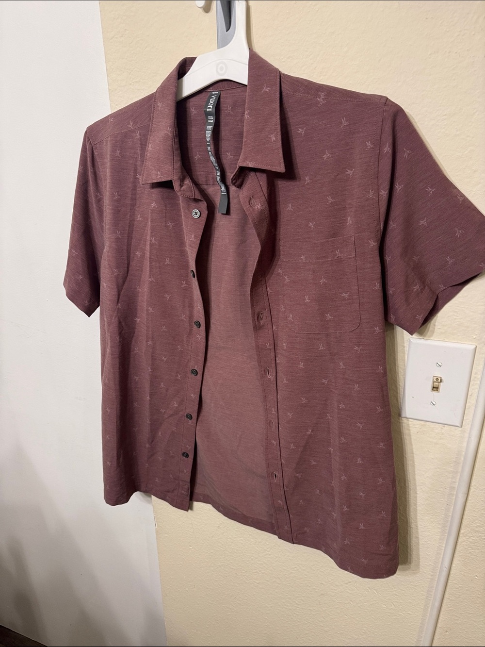 Vuori Men’s Bridge Short Sleeve Button Down Size Small NWOT